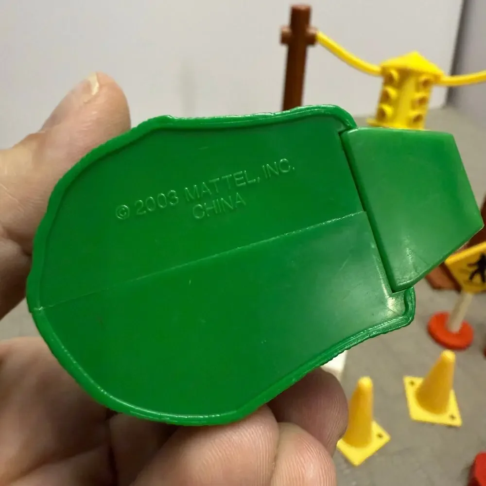 Fisher Price Geotrax Lot Signs Traffic Lights Tree Cones Replacement Pieces